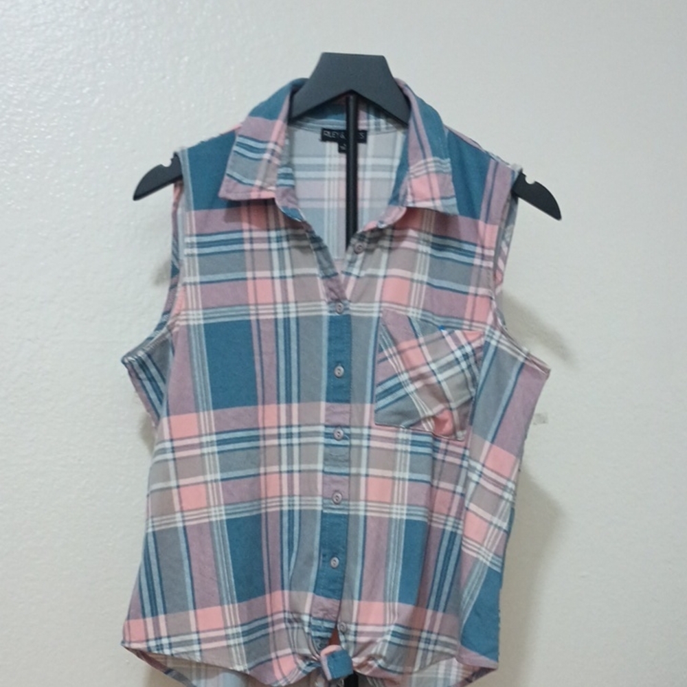 Blue and Pink Plaid Sleeveless Shirt Size L